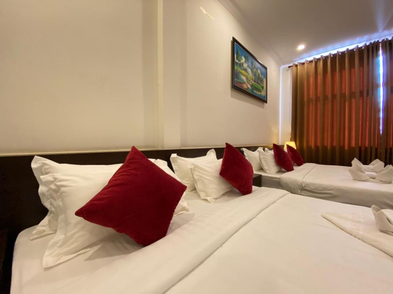 Apple Hotel Two - Near Phnom Penh Airport Extérieur photo